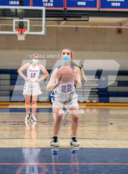 Thumbnail 2 in Winnacunnet vs. Portsmouth (NHIAA Divison1 1st Round) photogallery.