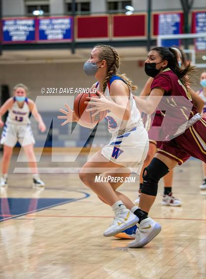 Thumbnail 1 in Winnacunnet vs. Portsmouth (NHIAA Divison1 1st Round) photogallery.