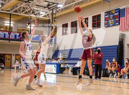 Thumbnail 2 in Winnacunnet vs. Portsmouth (NHIAA Divison1 1st Round) photogallery.