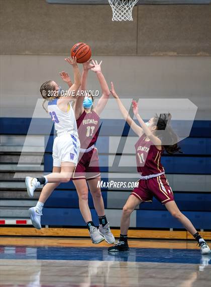 Thumbnail 1 in Winnacunnet vs. Portsmouth (NHIAA Divison1 1st Round) photogallery.