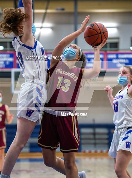 Thumbnail 2 in Winnacunnet vs. Portsmouth (NHIAA Divison1 1st Round) photogallery.