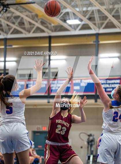 Thumbnail 1 in Winnacunnet vs. Portsmouth (NHIAA Divison1 1st Round) photogallery.