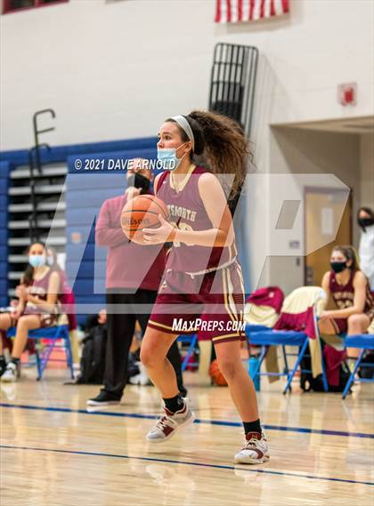 Thumbnail 3 in Winnacunnet vs. Portsmouth (NHIAA Divison1 1st Round) photogallery.