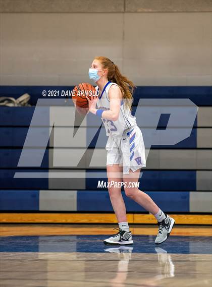 Thumbnail 1 in Winnacunnet vs. Portsmouth (NHIAA Divison1 1st Round) photogallery.