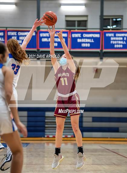 Thumbnail 2 in Winnacunnet vs. Portsmouth (NHIAA Divison1 1st Round) photogallery.