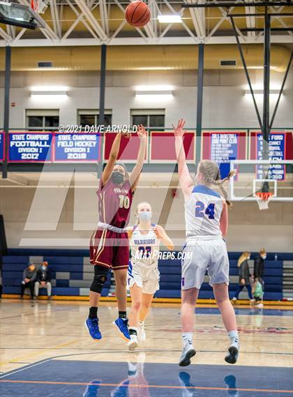 Thumbnail 2 in Winnacunnet vs. Portsmouth (NHIAA Divison1 1st Round) photogallery.