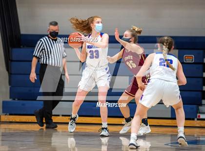 Thumbnail 3 in Winnacunnet vs. Portsmouth (NHIAA Divison1 1st Round) photogallery.