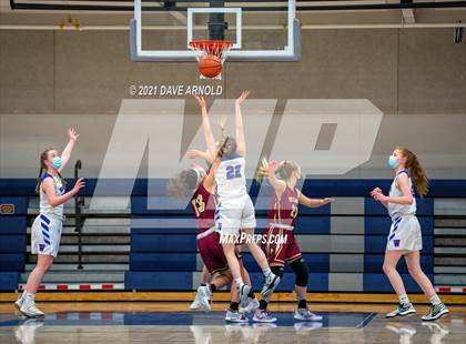 Thumbnail 2 in Winnacunnet vs. Portsmouth (NHIAA Divison1 1st Round) photogallery.