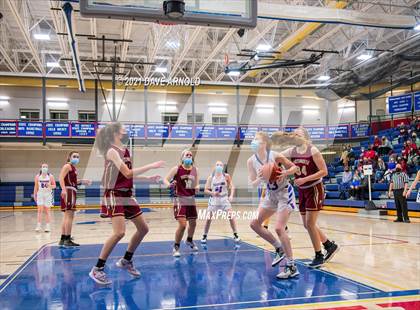 Thumbnail 2 in Winnacunnet vs. Portsmouth (NHIAA Divison1 1st Round) photogallery.