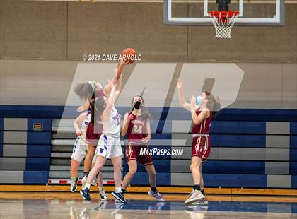 Thumbnail 1 in Winnacunnet vs. Portsmouth (NHIAA Divison1 1st Round) photogallery.