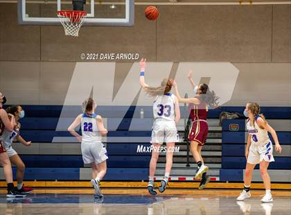 Thumbnail 3 in Winnacunnet vs. Portsmouth (NHIAA Divison1 1st Round) photogallery.