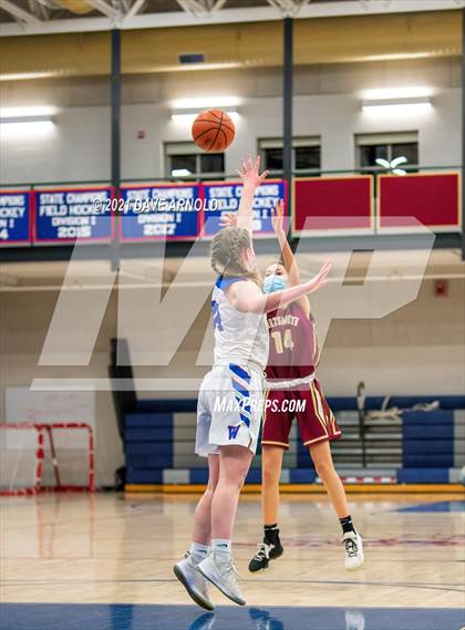 Thumbnail 3 in Winnacunnet vs. Portsmouth (NHIAA Divison1 1st Round) photogallery.