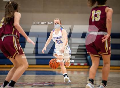 Thumbnail 3 in Winnacunnet vs. Portsmouth (NHIAA Divison1 1st Round) photogallery.