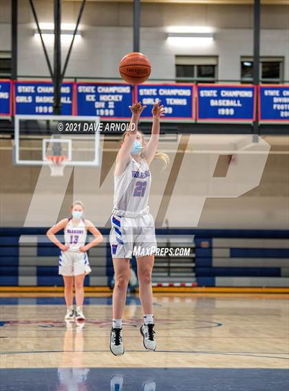 Thumbnail 1 in Winnacunnet vs. Portsmouth (NHIAA Divison1 1st Round) photogallery.