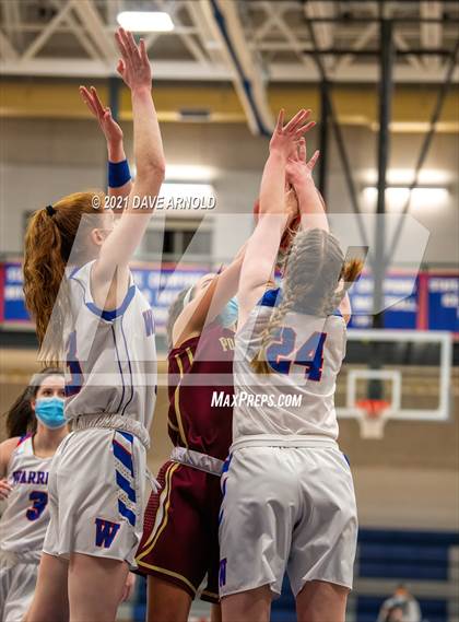 Thumbnail 3 in Winnacunnet vs. Portsmouth (NHIAA Divison1 1st Round) photogallery.