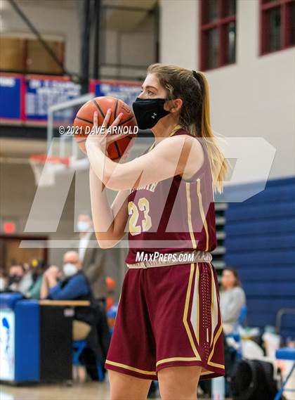 Thumbnail 2 in Winnacunnet vs. Portsmouth (NHIAA Divison1 1st Round) photogallery.
