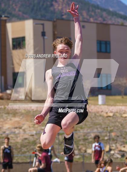 Thumbnail 1 in Pikes Peak Athletic Conference League Championship photogallery.