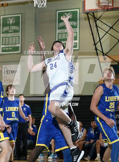 Thumbnail 1 in Linden vs. Orland (Ram Jam Winter Classic) photogallery.