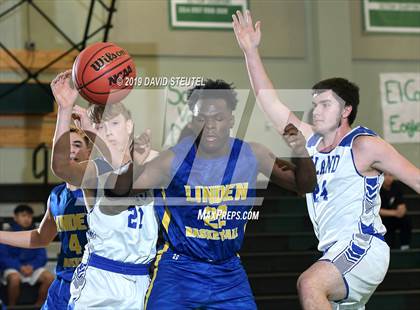 Thumbnail 1 in Linden vs. Orland (Ram Jam Winter Classic) photogallery.
