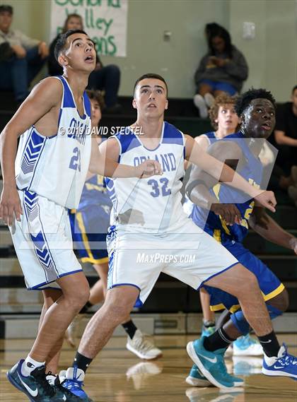 Thumbnail 3 in Linden vs. Orland (Ram Jam Winter Classic) photogallery.