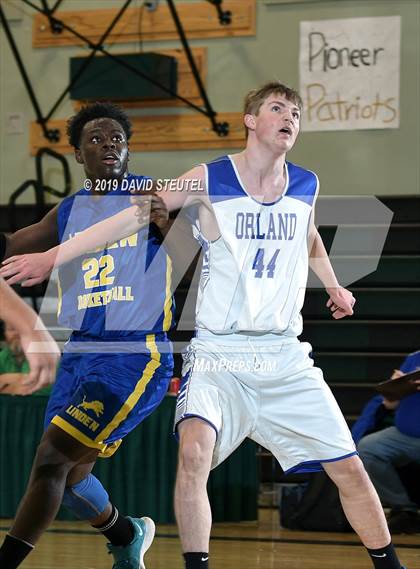 Thumbnail 1 in Linden vs. Orland (Ram Jam Winter Classic) photogallery.