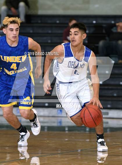 Thumbnail 2 in Linden vs. Orland (Ram Jam Winter Classic) photogallery.