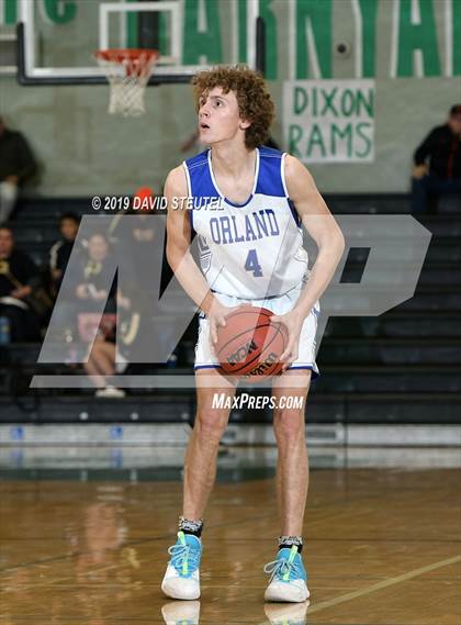 Thumbnail 1 in Linden vs. Orland (Ram Jam Winter Classic) photogallery.