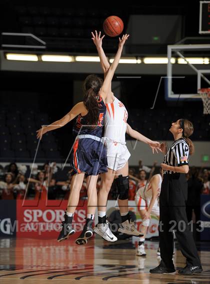 Thumbnail 3 in Saint Joseph vs. Chaminade (CIF SS D3A Final) photogallery.