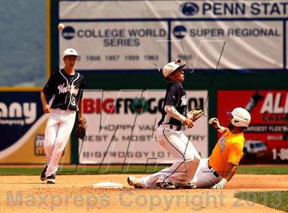 Thumbnail 2 in West York Area vs. Upper Moreland (PIAA Class AAA Final) photogallery.