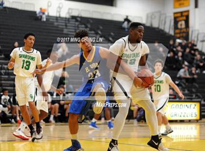 Thumbnail 3 in El Toro vs. Orangewood Academy (Godinez Tournament) photogallery.