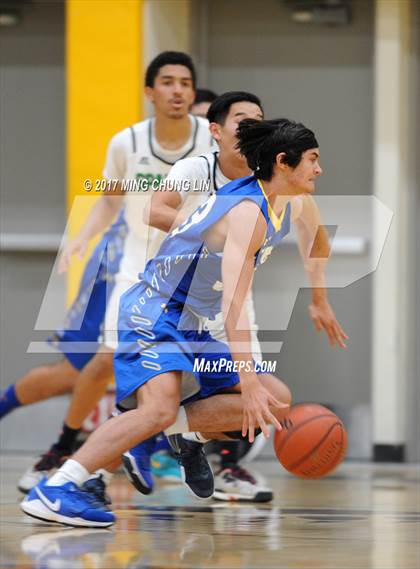 Thumbnail 3 in El Toro vs. Orangewood Academy (Godinez Tournament) photogallery.