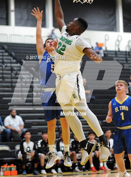 Thumbnail 1 in El Toro vs. Orangewood Academy (Godinez Tournament) photogallery.