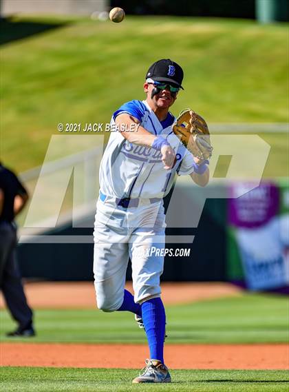 Thumbnail 1 in Ray @ Bagdad (AIA 1A Semi-final) photogallery.