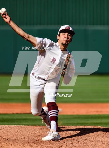 Thumbnail 1 in Ray @ Bagdad (AIA 1A Semi-final) photogallery.