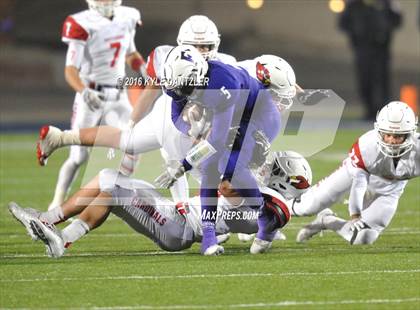 Thumbnail 1 in Farmersville vs. Pottsboro (UIL 3A Division 1 Region 2 Semifinal) photogallery.