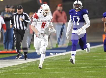 Thumbnail 3 in Farmersville vs. Pottsboro (UIL 3A Division 1 Region 2 Semifinal) photogallery.