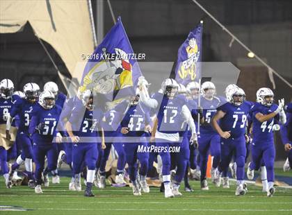 Thumbnail 1 in Farmersville vs. Pottsboro (UIL 3A Division 1 Region 2 Semifinal) photogallery.