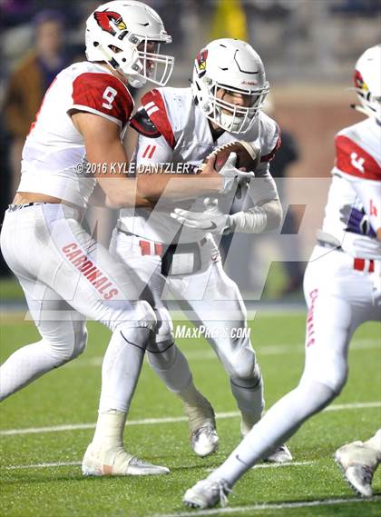 Thumbnail 2 in Farmersville vs. Pottsboro (UIL 3A Division 1 Region 2 Semifinal) photogallery.
