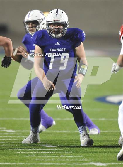 Thumbnail 2 in Farmersville vs. Pottsboro (UIL 3A Division 1 Region 2 Semifinal) photogallery.