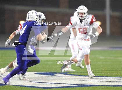 Thumbnail 3 in Farmersville vs. Pottsboro (UIL 3A Division 1 Region 2 Semifinal) photogallery.