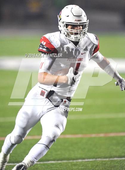 Thumbnail 1 in Farmersville vs. Pottsboro (UIL 3A Division 1 Region 2 Semifinal) photogallery.
