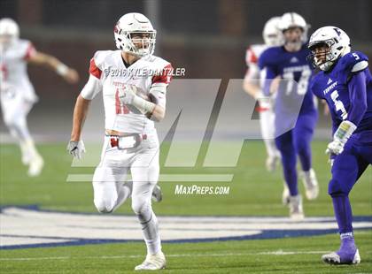 Thumbnail 2 in Farmersville vs. Pottsboro (UIL 3A Division 1 Region 2 Semifinal) photogallery.