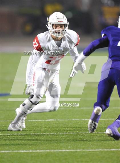 Thumbnail 1 in Farmersville vs. Pottsboro (UIL 3A Division 1 Region 2 Semifinal) photogallery.