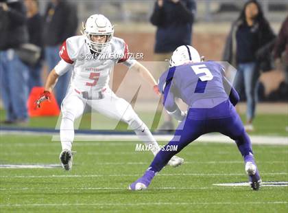 Thumbnail 1 in Farmersville vs. Pottsboro (UIL 3A Division 1 Region 2 Semifinal) photogallery.
