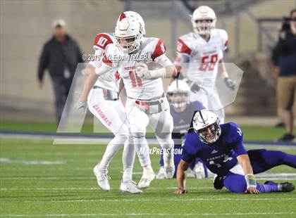 Thumbnail 3 in Farmersville vs. Pottsboro (UIL 3A Division 1 Region 2 Semifinal) photogallery.