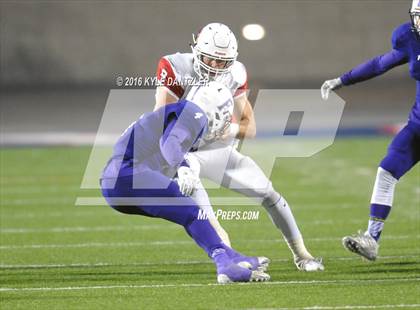 Thumbnail 1 in Farmersville vs. Pottsboro (UIL 3A Division 1 Region 2 Semifinal) photogallery.