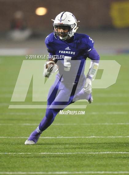 Thumbnail 3 in Farmersville vs. Pottsboro (UIL 3A Division 1 Region 2 Semifinal) photogallery.