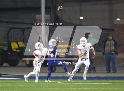 Thumbnail 2 in Farmersville vs. Pottsboro (UIL 3A Division 1 Region 2 Semifinal) photogallery.