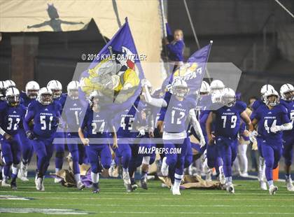 Thumbnail 3 in Farmersville vs. Pottsboro (UIL 3A Division 1 Region 2 Semifinal) photogallery.