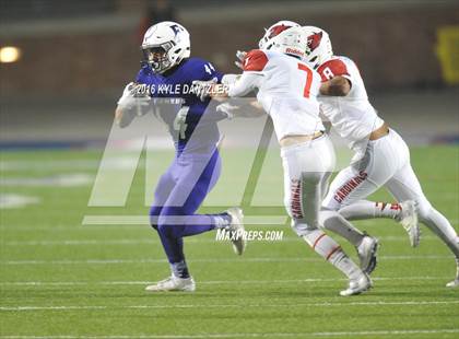 Thumbnail 3 in Farmersville vs. Pottsboro (UIL 3A Division 1 Region 2 Semifinal) photogallery.